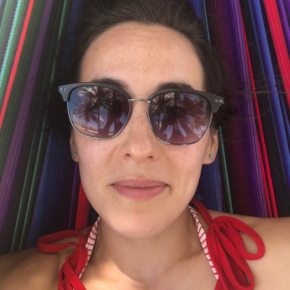 Meet your Posher, Talia